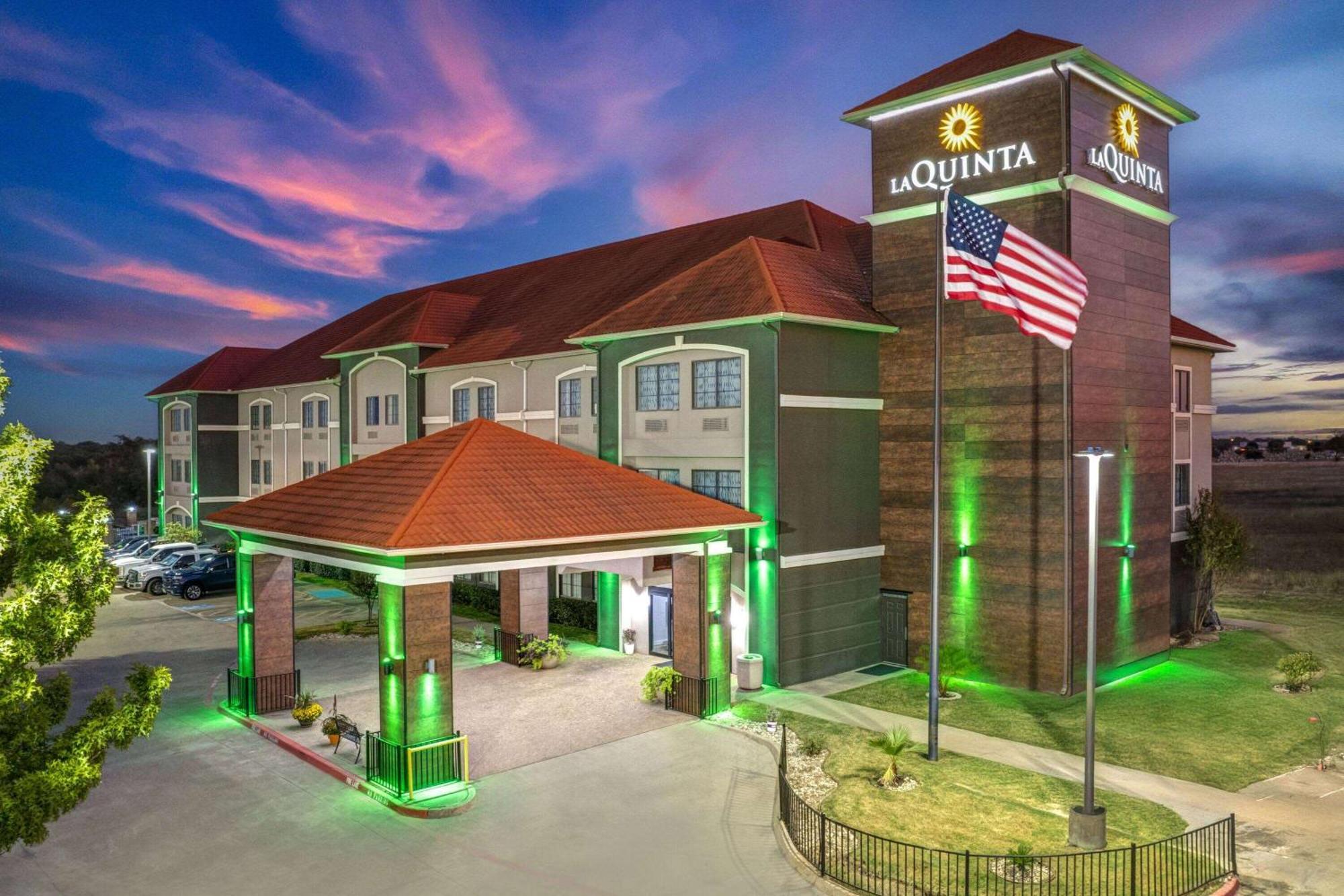 La Quinta By Wyndham Alvarado Exterior foto